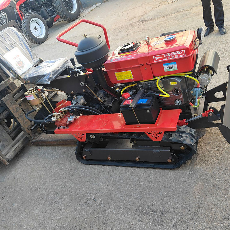 Farming Year - Motosier rotatif à chenilles de taille